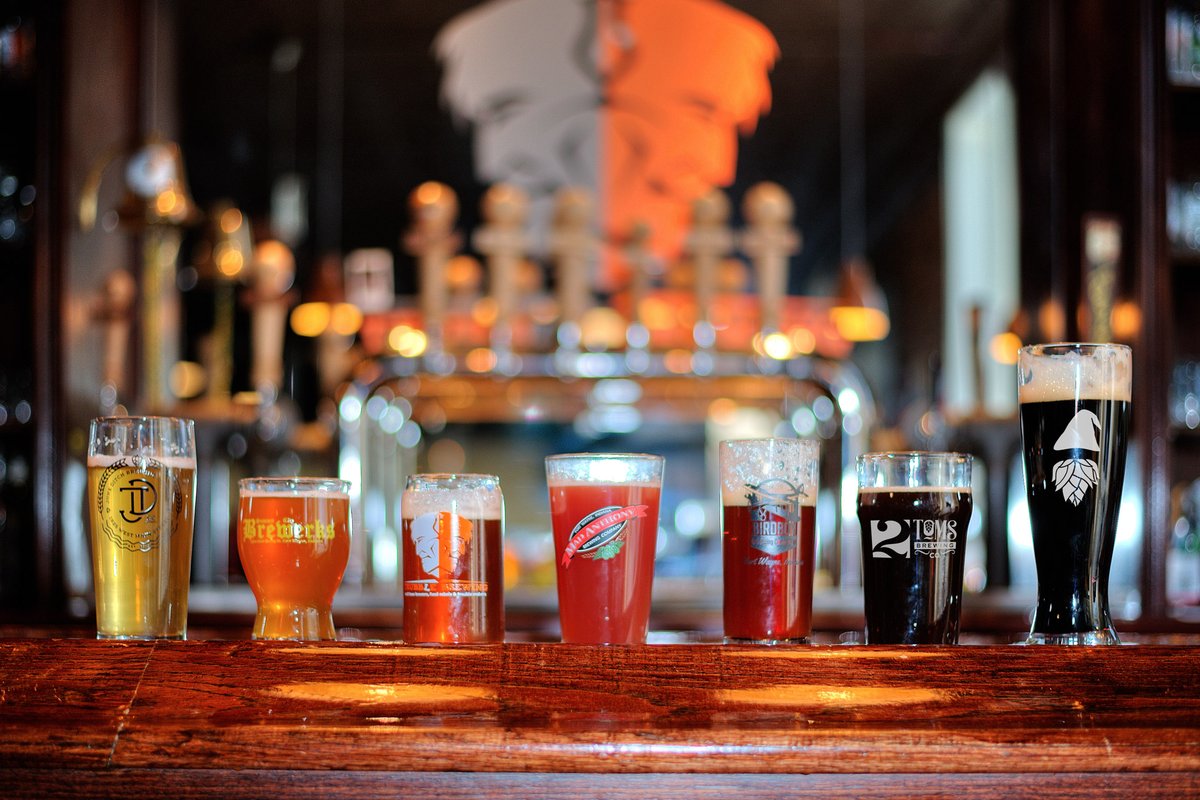 #FortWayne loves a good beer, green or otherwise. Take a look at some of the local favorites of the bar scene. 

visitfortwayne.com/restaurants/ba…

#SavorFW