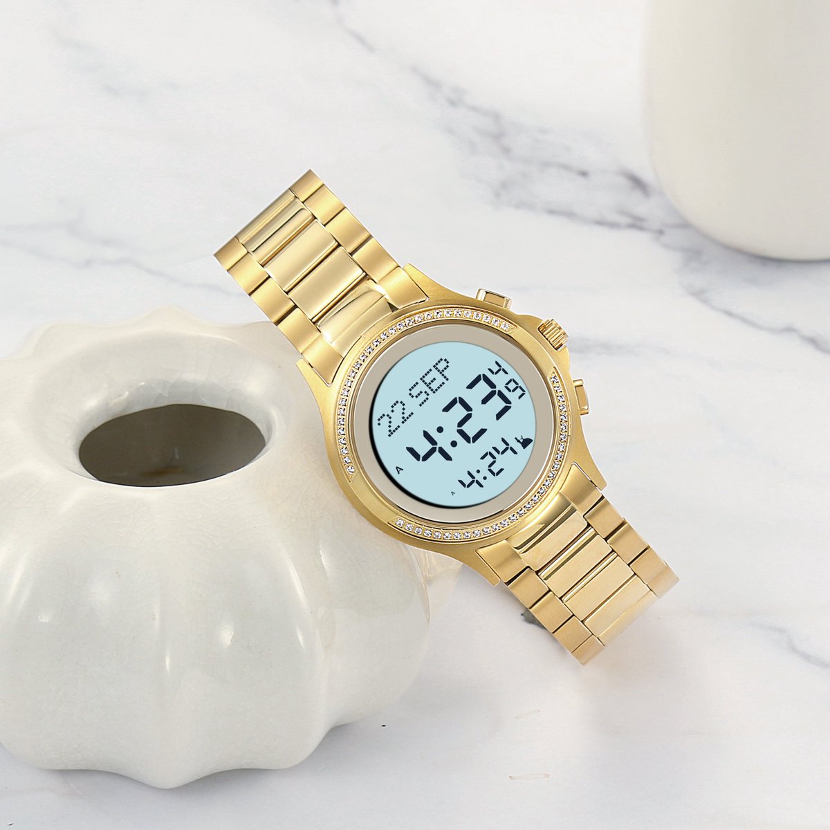 oliverwang17's tweet photo. new model for the muslim pray watch ,digital islamic pray watch https://t.co/iKK5nd0wp5