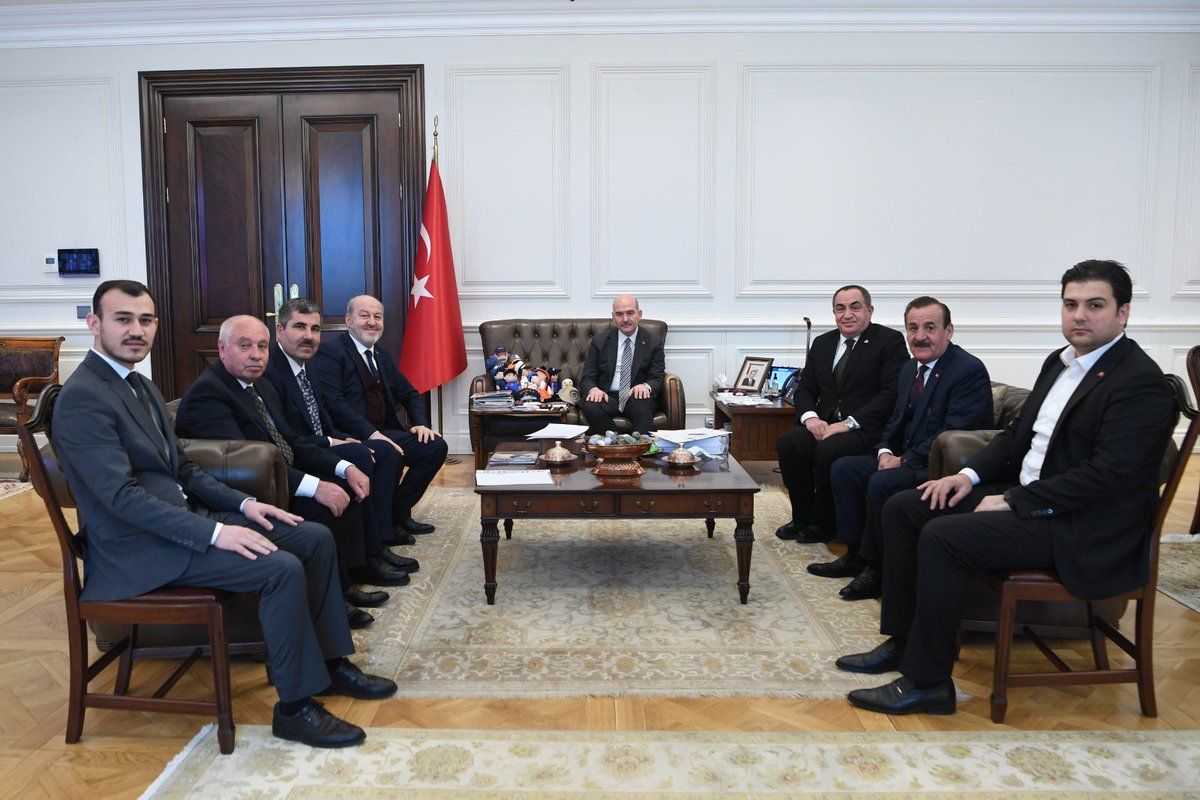İçişleri Bakanımız Sn <a href="/suleymansoylu/">Süleyman Soylu</a> ‘u İl Bşk Sn <a href="/ibrahimavci49/">İbrahim Avcı</a> ,Belediye Bşk Sn <a href="/Feyat_ASYA/">Feyat Asya</a> , Sn <a href="/hikmetkarayelTR/">Hikmet Karayel</a> ile birlikte makamında ziyaret ederek ilimiz çalışmaları hakkında istişarede bulunduk.

İlimize gösterdikleri ilgi ve alakadan dolayı Sn Bakanımıza teşekkür ederim.