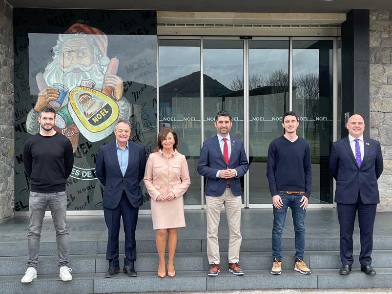 jordiPuignero's tweet photo. Aquest migdia he visitat @noel_1940, una empresa familiar amb 75 anys d’història. Són pioners en el sector carni, amb presència en més de 55 països, i un gran exemple d’èxit en l’aposta per la innovació i digitalització de l’empresa i dels seus processos de producció. https://t.co/lpfzHIY9L3