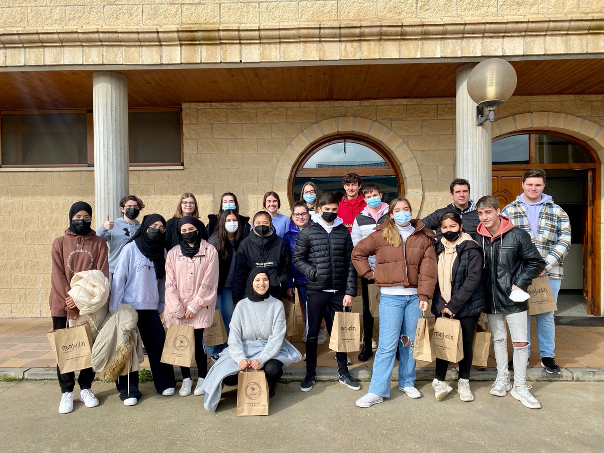 El Fruto de los Valores tweet media