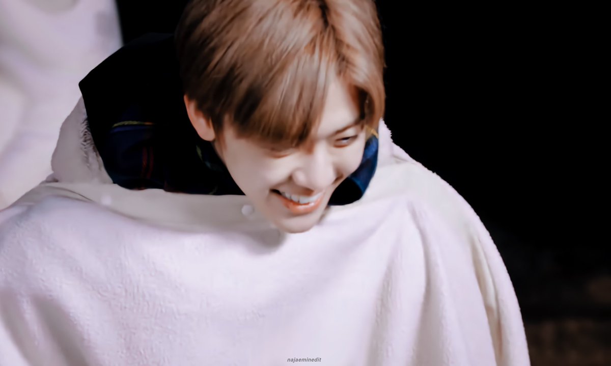najaeminedit tweet picture
