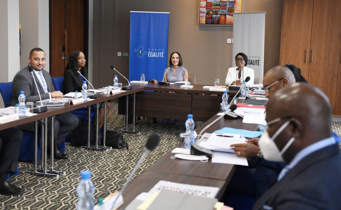 Sylviabongo's tweet photo. Plus d'un an après le lancement de la Stratégie, je suis impressionnée par les avancées majeures réalisées par @GabonEgalite. Des avancées grandement saluées à l'international dont nous pouvons tous être fiers. Félicitations à tous les acteurs impliqués pour le travail accompli ! https://t.co/KL4PKKUCKp