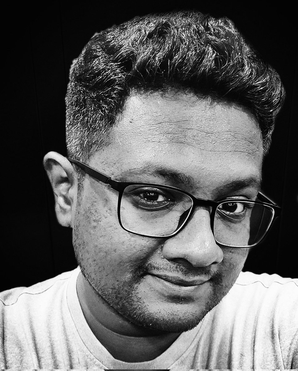 mercedezlad's tweet photo. There is something about Noire
the black and white and them shades of grey
Colours are options for you to choose
but choice is a revelation
-Izoo
#POEMS #poem #poetrylovers #poetrycommunity #poemsontwitter
#twitterpoetry #nft #poetrylovers #nftpoetry #blackandwhite #noire https://t.co/nB3mIzlOQw