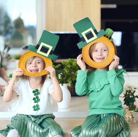 Hey, it's St. Patrick's Day! Will you be wearing green or baking decorative cookies with the kids? Take a look at these fun family activities you can try today: on.today.com/3s35bng