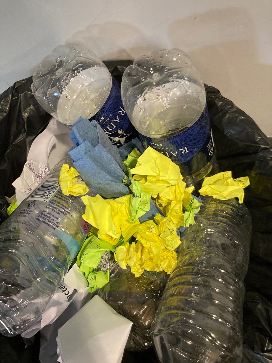 bbgenglish's tweet photo. Mr Smith’s Year 11 celebrate their successes during the March mocks and throw out something they’re never going back to! #powerofthemind #powerofgoodbye #examready @BBGAcademyTL @BBGAcademy https://t.co/6syiCwBRFE