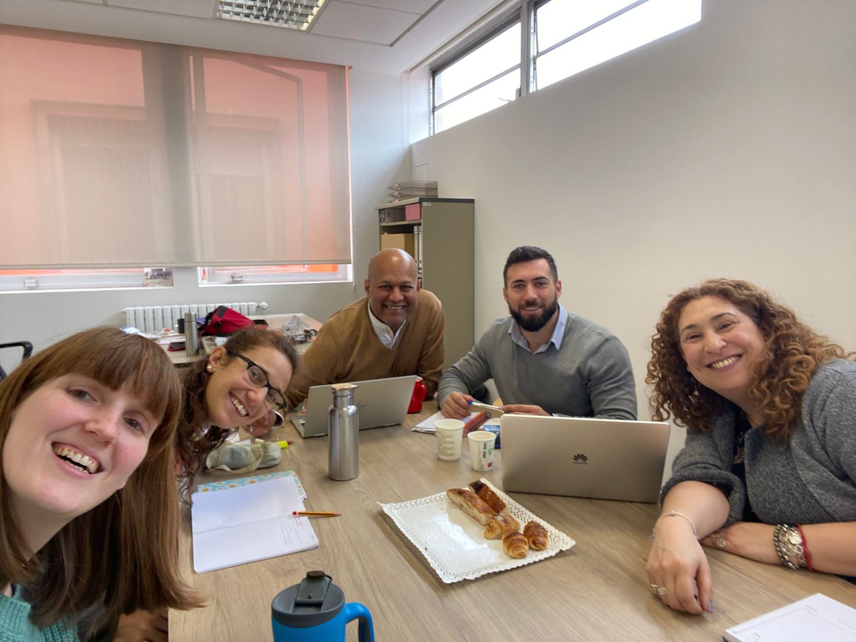 CarlaQuesada5's tweet image. Preparing the post-test data collection within the Digital Library Project coord by @PAFIU_UAB  and funded by @EduCaixa_CAT in Murcia Primary Schools. Studying the effect of #learningpatterns and #digitallibrary on reading comprehension of 1st-6th grade students @CompREd_UAB