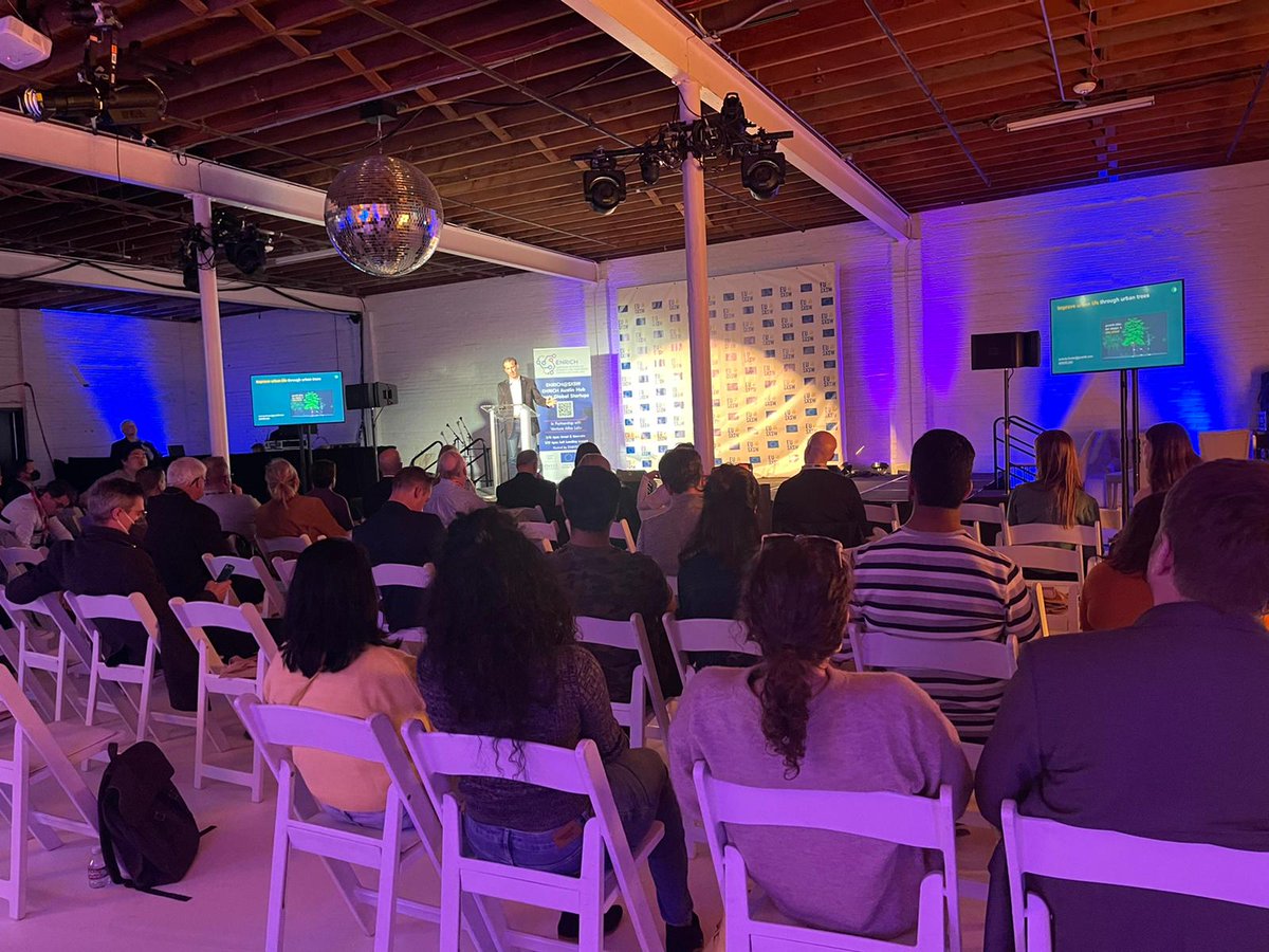 enrich_usa's tweet photo. Silence in the EU@SXSW ballroom on Sunday, as we are all listening to our global entrepreneurs, inspired by their projects and visions.

#Collaboration #SXSW #Austin #EUHouse
@EU_Commission @EEN_EU @TU_SBDC @SelectUSA @ENRICH_network @_SmartCityWorks @VentureAtlas https://t.co/tSCB586TrQ