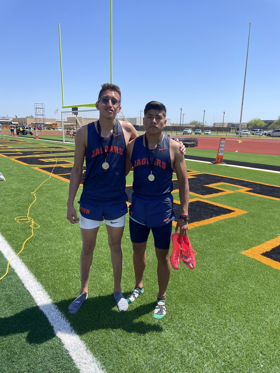 jehs_track's tweet photo. We also got 1st and 2nd in the 400, 800, and long jump. And 1st and 5th in the Triple jump! Keep up the hard work Jaguars 🐆 https://t.co/CiTMD1mNvh