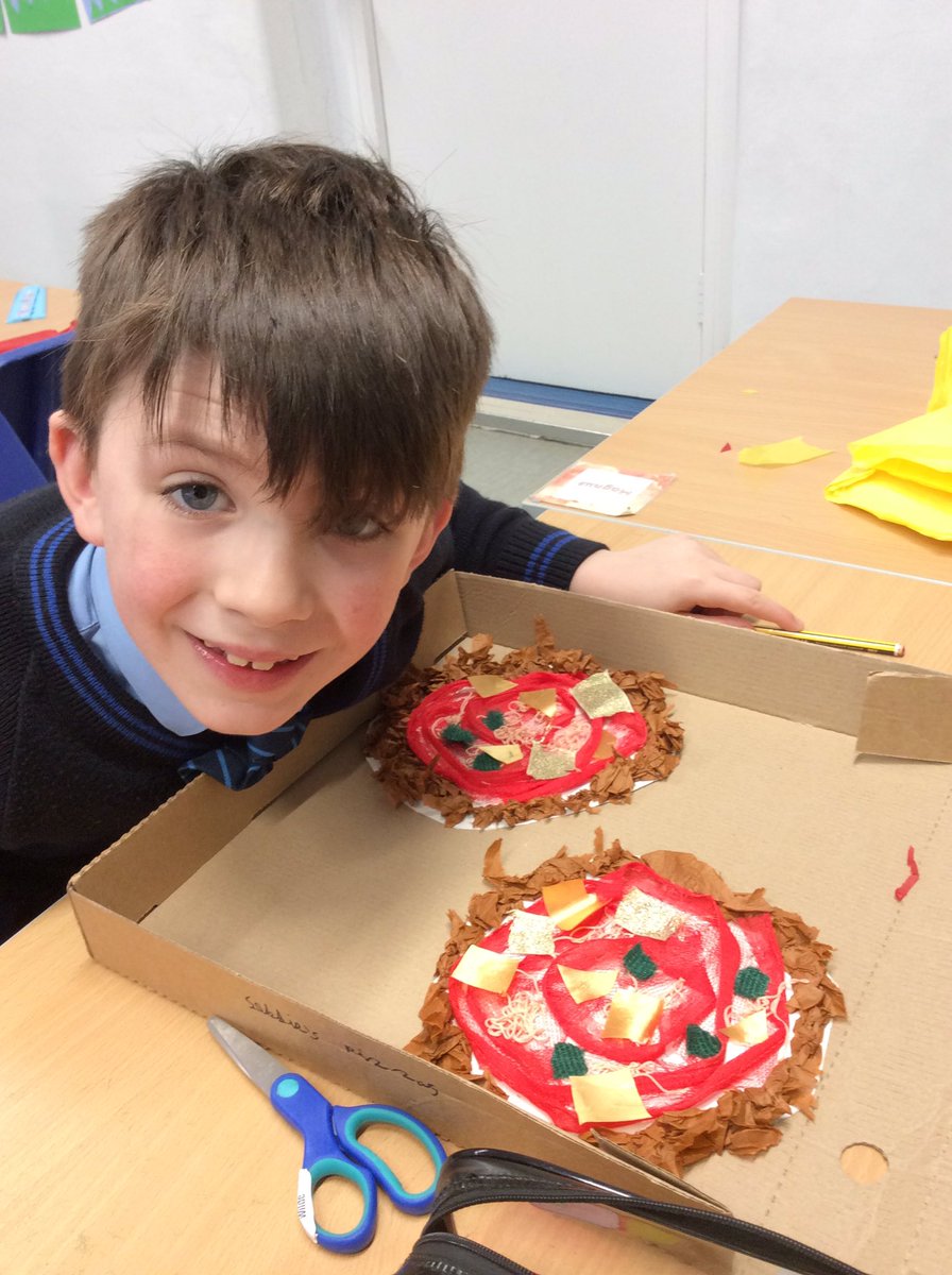 StMargs_Year3's tweet photo. Year 3 have been taking their pizza designing very seriously! These pizza collages almost look good enough to eat @StMargaretsPrep. We look forward to seeing the ‘real versions’ next week! #StMargsDT #PerfectPizzas https://t.co/DVvm9bqGTU