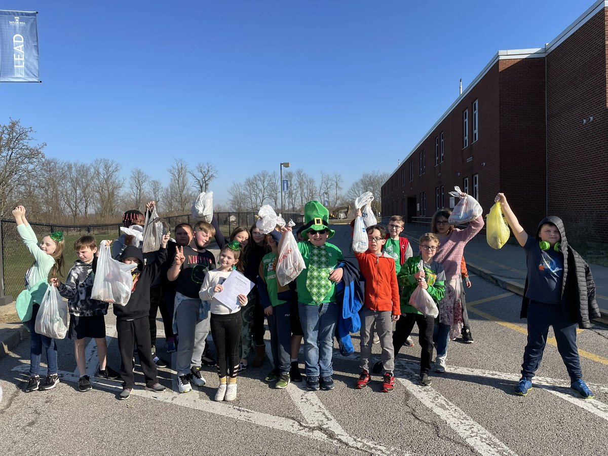 l_handlon's tweet photo. So proud of these Ss. We’ve been studying about storm water and the fact that rain takes pollution straight to the nearest body of water-not to the Sanitation District. We picked up all the trash on our playground. Hopefully this lesson will last a lifetime. #TMGenius @TME_tigers https://t.co/hoA42HkoDH