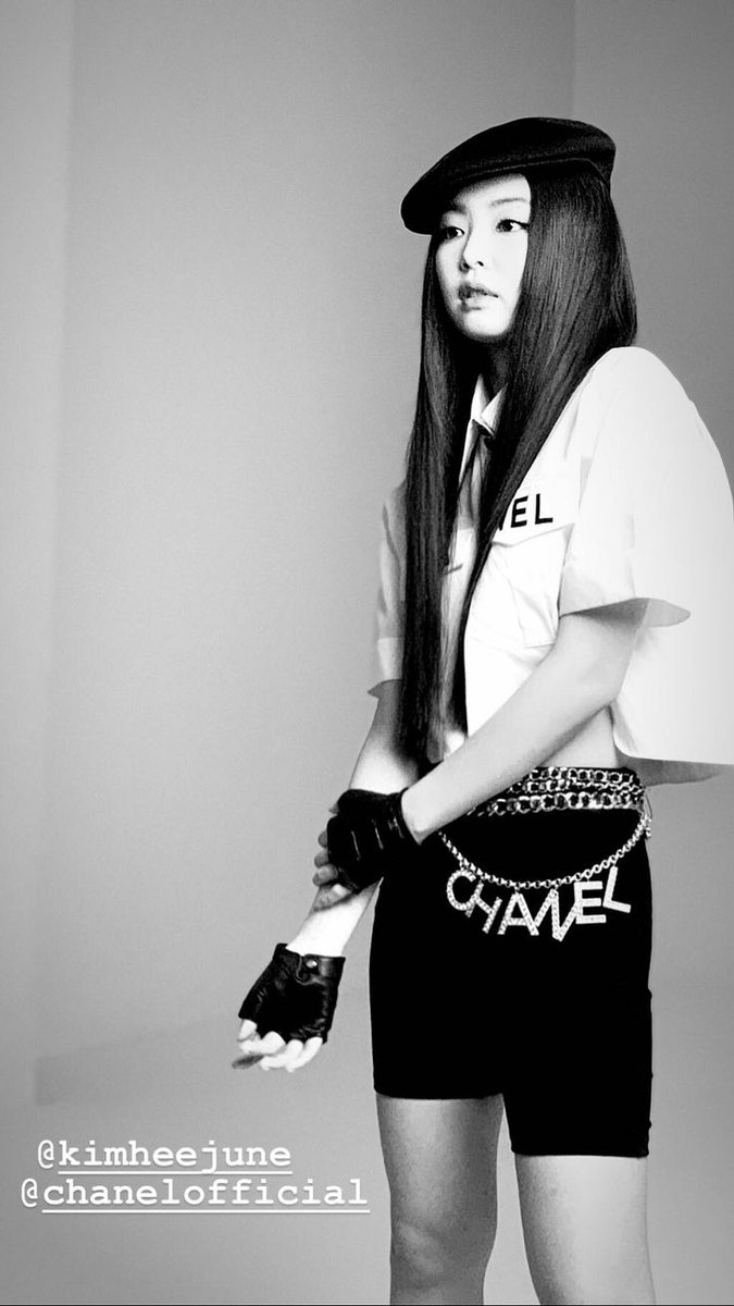jnoldpics's tweet photo. hi! <3 this is a new account dedicated to #JENNIE. this account was created to share old or rare photos of jennie. please like &amp; rt to spread the word https://t.co/FpKQ3hgImP