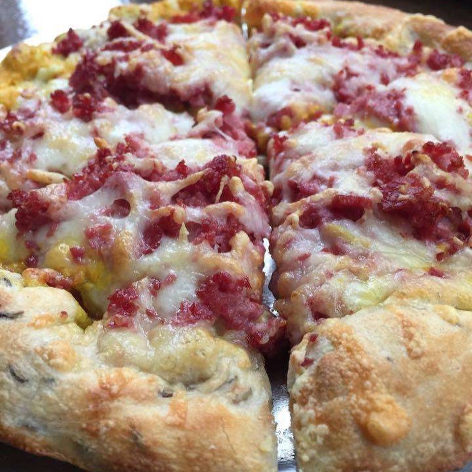 winkinglizard's tweet photo. Happy St Paddys Day ☘️🌈☘️🌈

Your favorite Irish fare is available at all locations for TODAY only! 
🧡 Irish Pizza
💚 Reuben Barrels
🧡 Reuben

Enjoy a Little Green Man shot 💚or green beer🍺 Patios are OPEN and ready to enjoy this beautiful day ☀️☘️🌈

#stpaddysday #irishpizza https://t.co/eZPzmTp0Nb