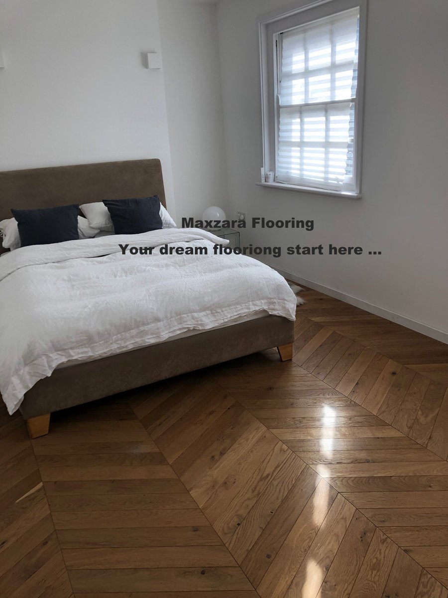 jiang07030615's tweet photo. Maxzara Flooring supplied Natural oak Chevron flooring to Faye's house. 👏  Dreaming of a chevron flooring in your home like this?⁠😍

#naturalflooring #naturalchevronflooring #engineeredflooring #interiordesign #homedecor #architecture #renovation https://t.co/IQNBpv4jAT