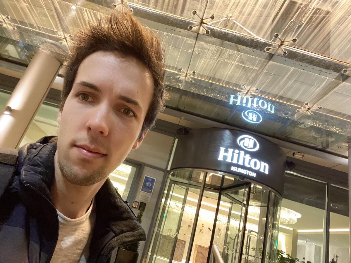 followgrubby's tweet photo. Got to London on a rainy day.
Fun Fact: Amsterdam is more rainy than London.
#london #rainy #followgrubby https://t.co/mLPXtKxRPC