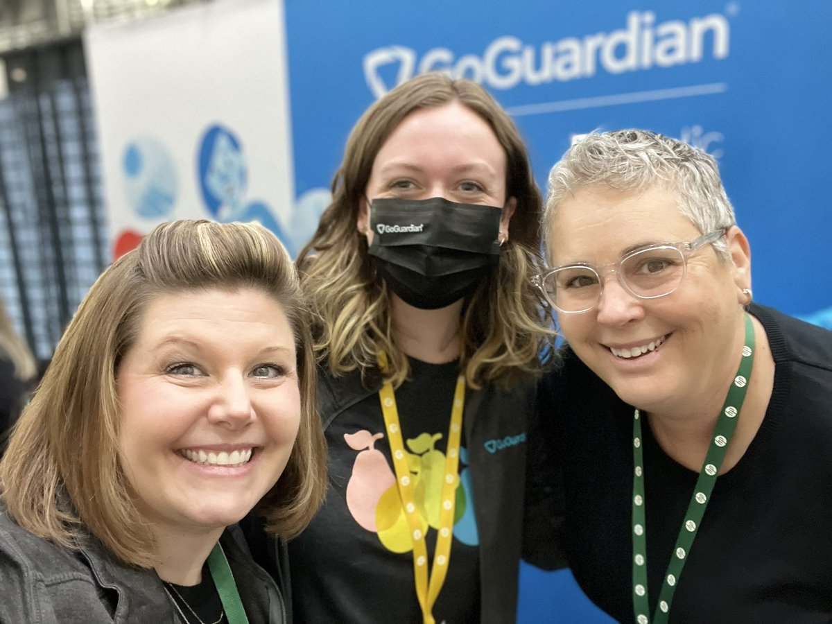 Made our day to have a morning greeting from <a href="/lesliefisher/">Leslie Fisher</a> at <a href="/MACUL/">MACUL</a> ! Come see us in booth 510 and get your swag on!  <a href="/PearDeck/">Pear Deck Learning</a> <a href="/goguardian/">GoGuardian</a> <a href="/Edulastic/">Edulastic ➡️ Pear Assessment</a> #MACUL22