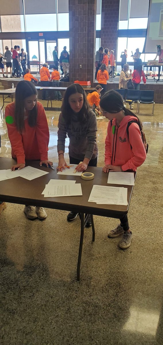 BMS_STEAM's tweet photo. GCC Tech Wars mystery project.  Is that girl making the cube we made in class?  Did she pay attention? 😀#BMSpride #bestjobever https://t.co/b6btxbQG3Z