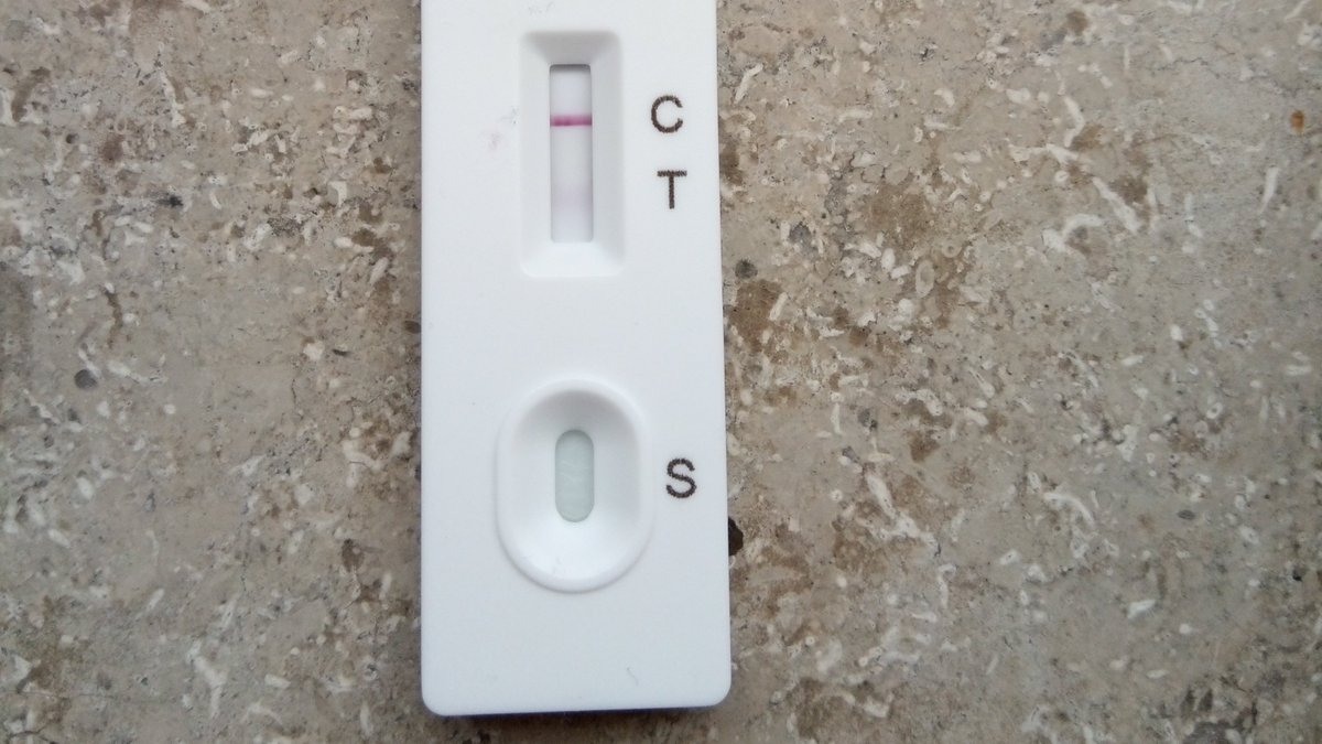 Freewin74028984's tweet image. Ich zünde alles an hier , dann hat das Longcovid Kind jetzt zum 3 .Mal wenn der PCR Test das noch bestätigt. 2 Tage Schule war sie. Der Rest ist hier negativ.