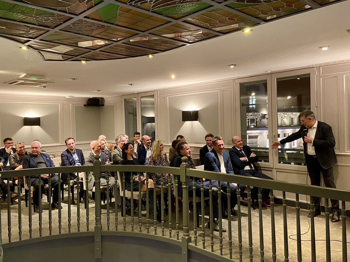 Emmanuel Capus tweet media