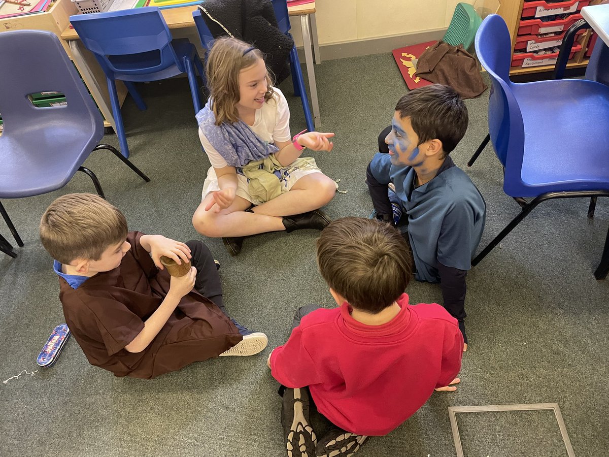 Edwaltonprimary's tweet photo. An afternoon of Roman games and stories! What a wonderful day full of fun, curiosity and memories for Year 4! 🎉🇮🇹 https://t.co/aNTTxqg2c1