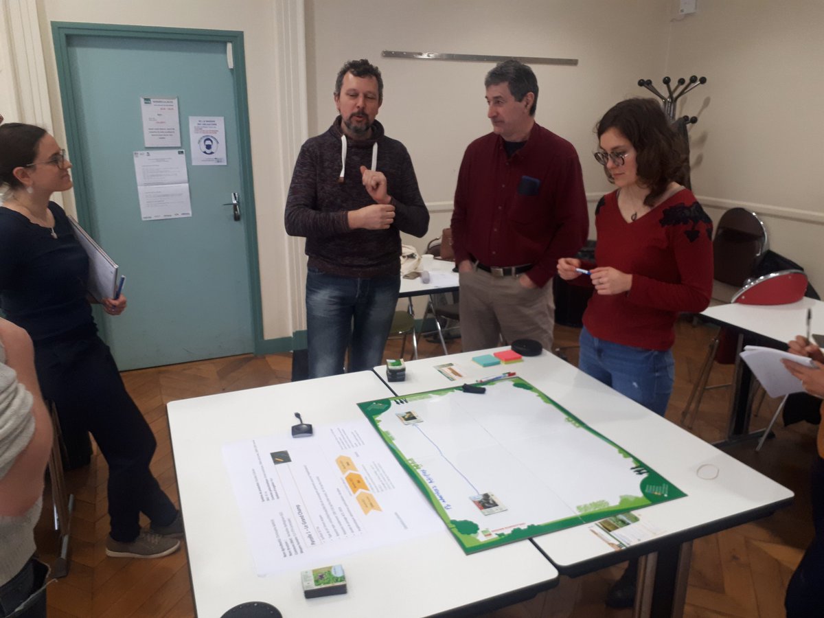 scordeau_inra's tweet photo. Et 2eme jour de conception des plateformes d'essais chez les agriculteurs du projet #SOLiflore avec @apad_contact @INRAE_France @novalis_terra 
➡️ le grand écart du Nord au Sud de la France
AGRONOMIE = Science des localités ! https://t.co/zqXw4IfDVf