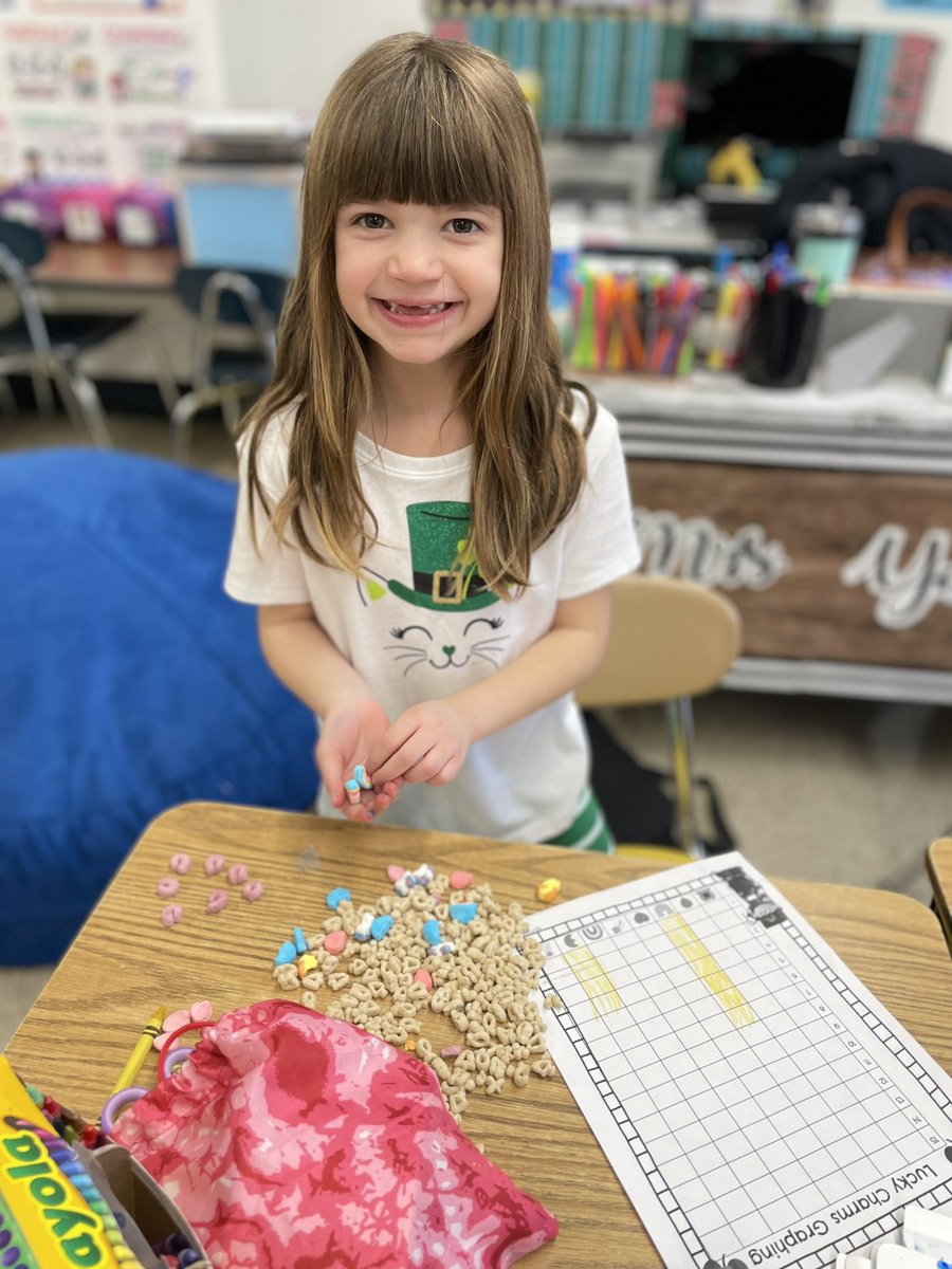 MrsYanuzzelli's tweet photo. We predicted the clovers ☘️ would be the winner, but this year, we had the highest number of horseshoes 🧲 in our box of Lucky Charms! 112!! Another fun year participating in the #SPDProject22 🌈🍀@OBPSMemorial https://t.co/PaDKdJIkZq
