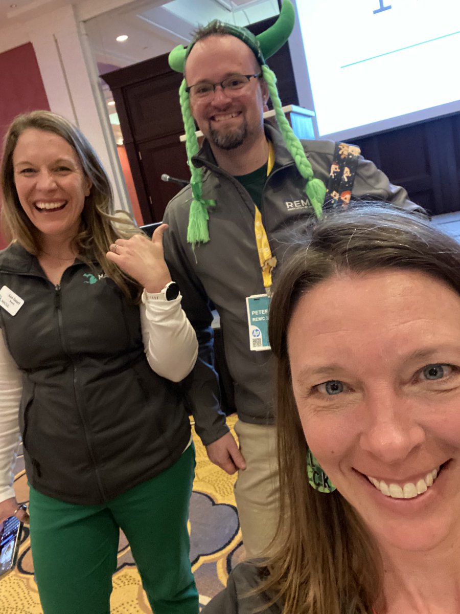 mrsdls's tweet photo. Look who made an appearance at #playdatemi ⁦@MACUL⁩. #macul22 ⁦@AnnSmart17⁩ https://t.co/89NGsKn2uy