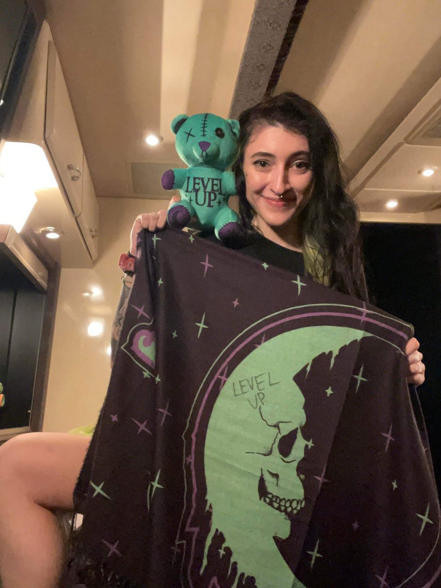 GIVING AWAY A SIGNED PASHMINA AND TEDDY BEAR 💜💚 To enter pre- save Sour and retweet!!