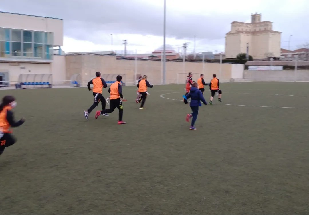 GrizzliesAvila's tweet photo. 🔥#HazteNaranja 🔥
Hazte socio y ayúdanos a organizar el primer torneo de flag Football en #Ávila.
Puedes hacer un bizum al 658891090 con la cantidad que tú quieras.
#BeAOrange #ÁvilaGrizzlies #FlagFootball #AlwaysAFighter https://t.co/fywDids7Vu