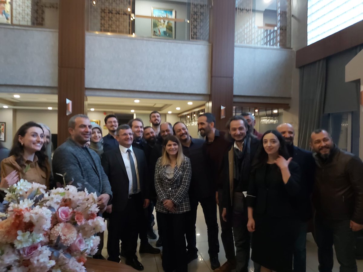 Bakan Yardımcımız Petek AŞKAR Genel Müdürlüğümüzce Yürütülen Fikir Atölyesi Çalıştayı’na Katılan Öğretmenleri Ziyaret Ettiler
Haber için 👇
ogm.meb.gov.tr/www/bakan-yard…