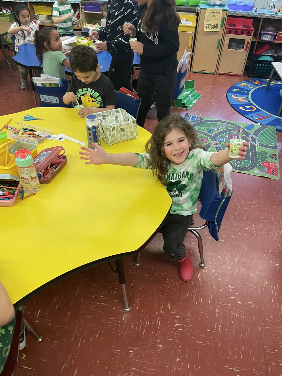 LabrosseKristy's tweet image. Leprechaun slime, sorting, and graphing Lucky Charms, and a leprechaun hunt kept us busy today! 🍀#NMUKNIGHT @NMGibbs_NJ