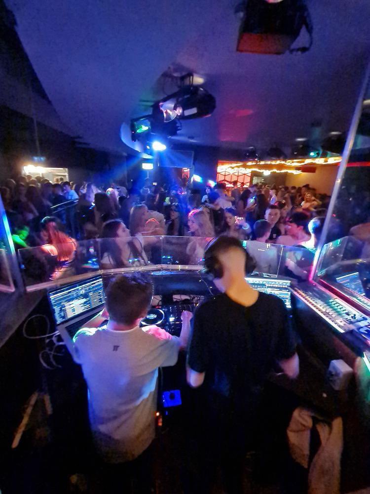 Beyond words seeing this photo from last night.
David overcomes challenges and adversity everyday.  All the activities &amp; sports he hasn’t been able to do or told he can’t do down the years…
Now💥this👇
Me &amp; <a href="/lizziefalc/">Lizzie Falconer</a> are so proud and happy ❤️
Music is the answer🎶🎧
#TeamFalco