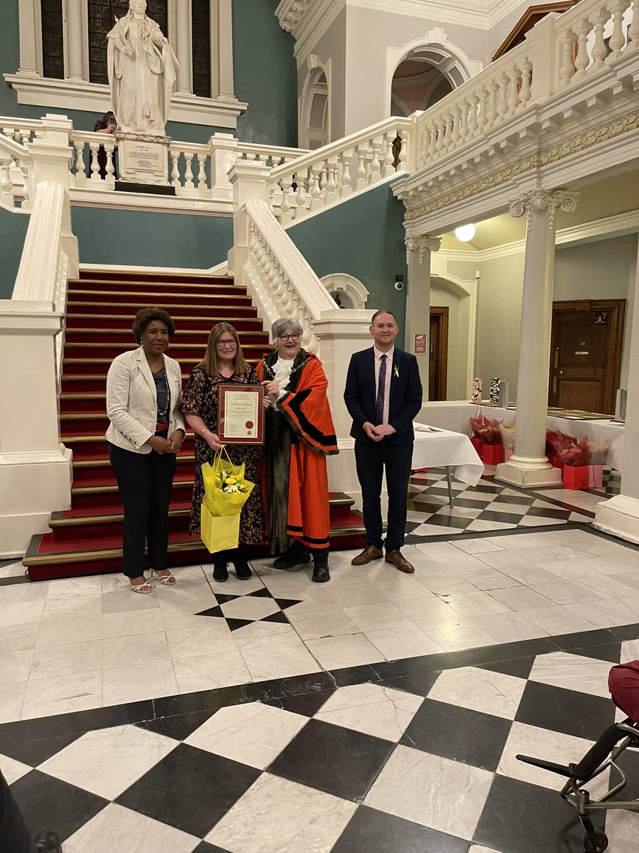 samparrett1's tweet photo. Delighted that our very own Karen Oliver @LSECGreenwich has won this Civic Award @Royal_Greenwich this evening, a volunteer in her local community for more than 20 years and an inspirational leader of our #fefoodbank &amp; #GoodforMeGoodforFE campaigns - well done Karen #teamlsec ⭐️ https://t.co/X5e30zffMP