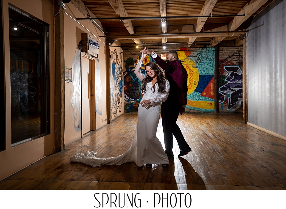 Lacuna2150's tweet photo. Forever dance partners 💕

📸 Sprung Photo

#lacunaevents #lacunalofts #chicagoeventvenue #chicagowedding #mychicagopix #loftwedding #chicagoweddingvenue https://t.co/0PNuiGB3rT