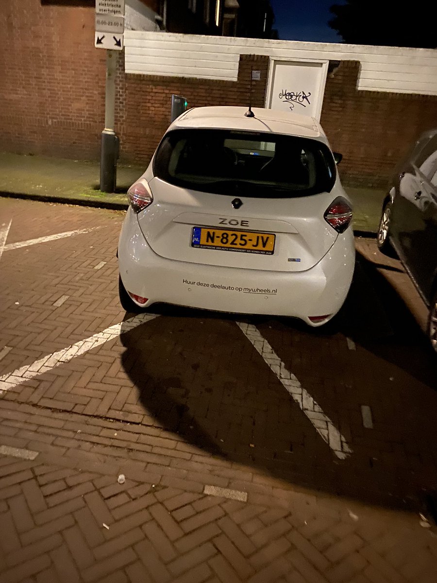 DutchKevinFish's tweet photo. @my_wheels Linnaeusstraat Den Haag https://t.co/LU5qNVgc4X