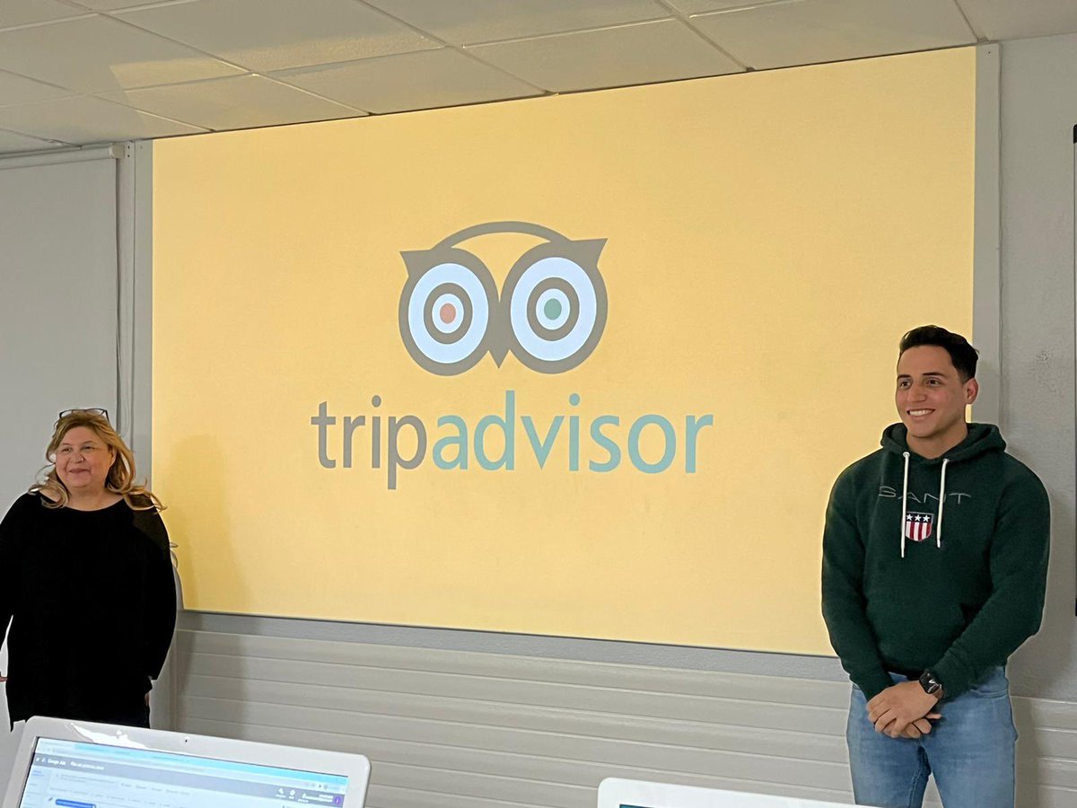 Consejos de #tripadvisor: 
1️⃣ Gestionar las opiniones 
2️⃣Responder antes de que pasen 24h del comentario 
3️⃣Tener activado el mensaje de disculpa de tripadvisor  
#equipo228 <a href="/aulaCM/">Aula CM - Escuela de Comunicación y Marketing</a> <a href="/erickyosuhe/">Erick Yosuhe</a> <a href="/SermenoCarmen/">Carmen Sermeño</a>