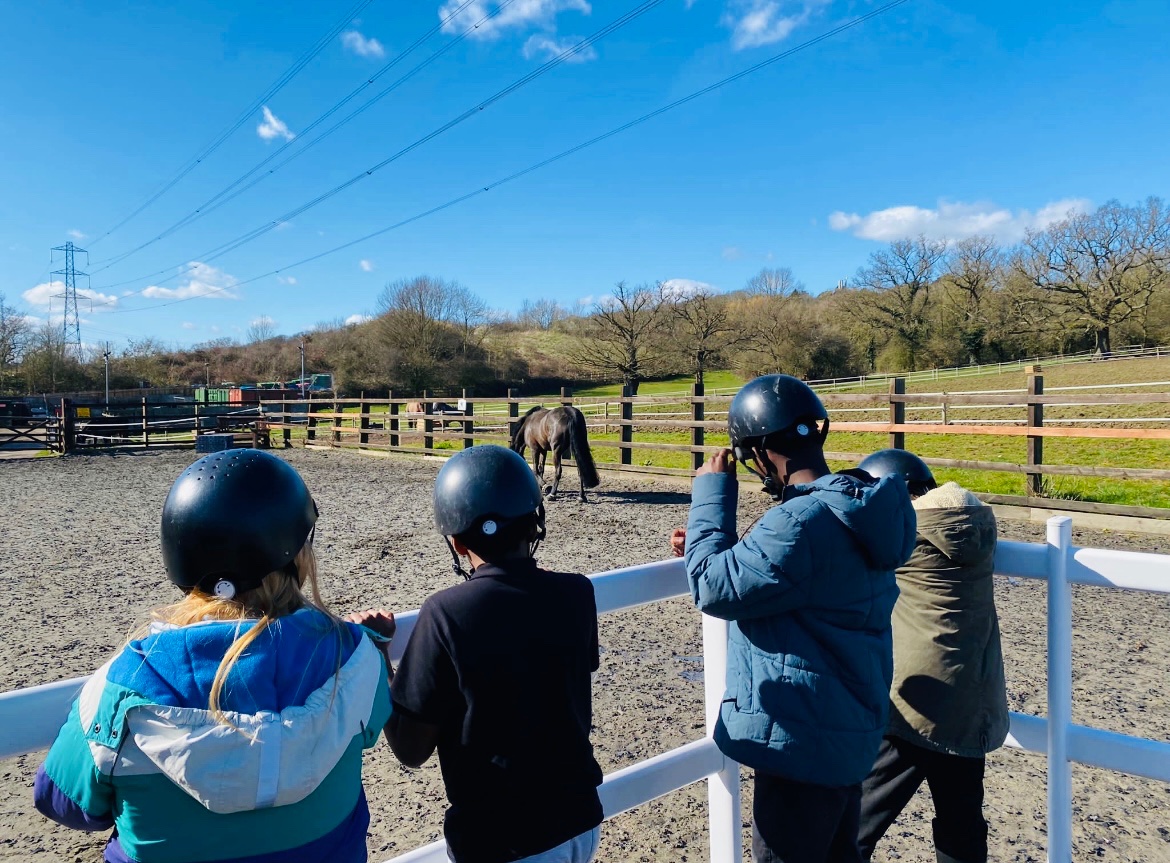 Gloucester House (@gloucesterhous3) on Twitter photo #equinetherapy π
So great to be able to get back to <a href="/SandLTH/">Strength and Learning Through Horses</a>
Amazing experience for our children.
#teamwork #groups #CAMHS #SEMH #nature <a href="/TaviAndPort/">Tavistock and Portman NHS Foundation Trust</a> #equinetherapy π
So great to be able to get back to <a href="/SandLTH/">Strength and Learning Through Horses</a>
Amazing experience for our children.
#teamwork #groups #CAMHS #SEMH #nature <a href="/TaviAndPort/">Tavistock and Portman NHS Foundation Trust</a>