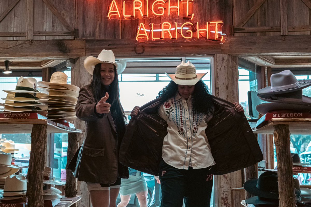 StagsWBball's tweet photo. Howdy Austin! 🤠

#WeAreStags🤘🏀 #MarchMadness https://t.co/soZaZz5Wr2