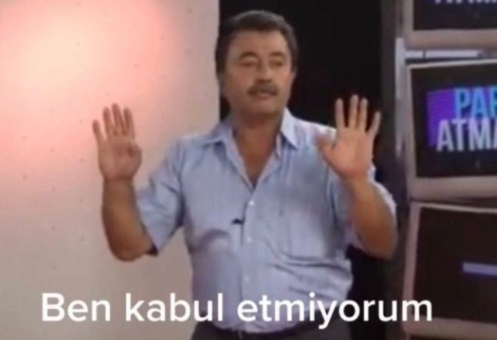 utkuamamutsuz's tweet photo. Bursa da daha şiddetli hava durumu varken hala tatil olmamıştır :
#kartatili @YakupCanbolat 🥺😮 https://t.co/trWyurKzPb