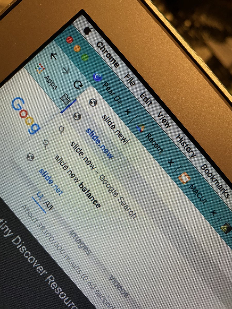 Did you know: slides.new will get you a new untitled slides presentation? <a href="/jmattmiller/">Matt Miller 🗑️</a> knew and so do I. #MACUL22