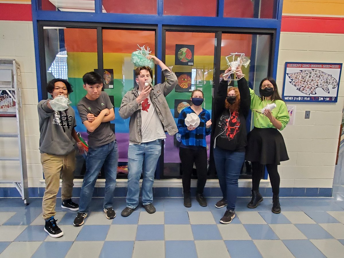 LHSScienceNHS's tweet photo. Thanks to everyone that participated in the SciNHS Egg Drop Challenge!
@LHSEAGLESVA 
@LHS_Science25 https://t.co/KKocCJsyS1
