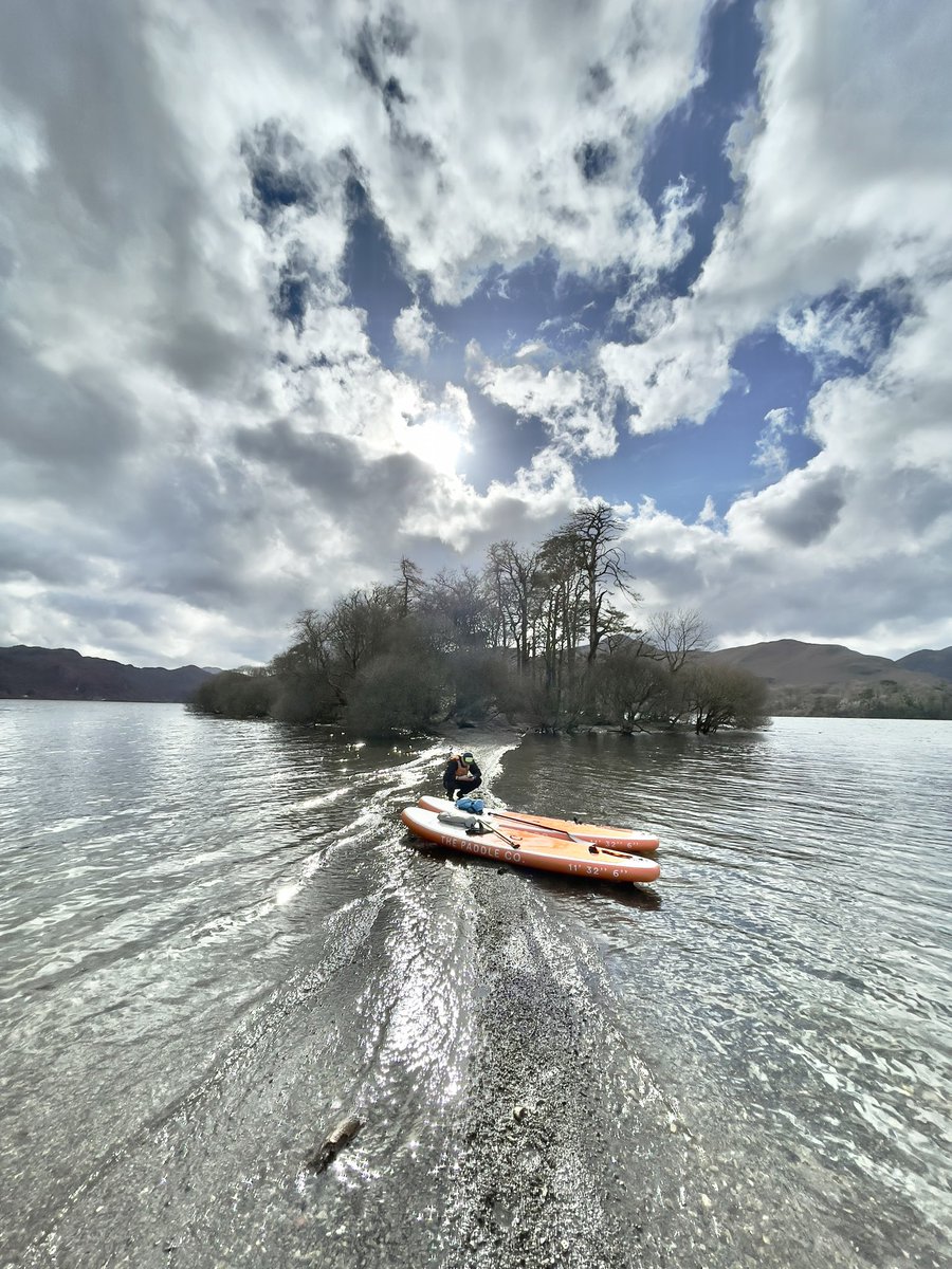 An early adventure out on the water with my friend #Nev 
#Derwentwater #paddleboarding #SUP