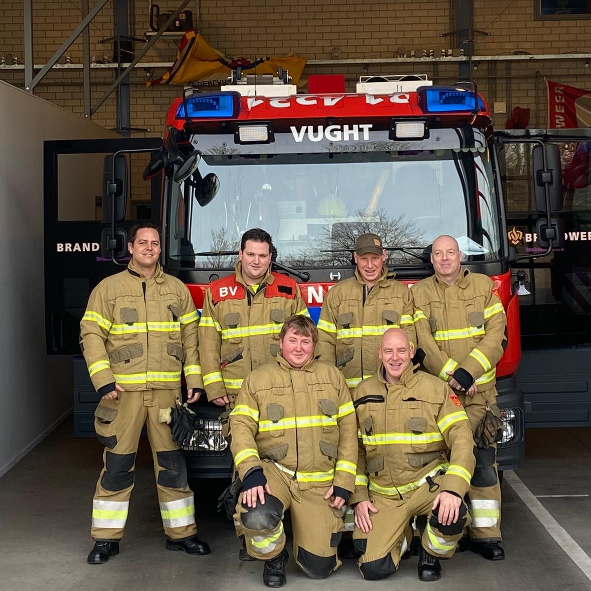 Zaterdag hebben wij deelgenomen aan de vaardigheidstoetsen in Schaijk.🚒👨‍🚒In de klasse 112 werd er door 10 ploegen na elkaar het zelfde incident bestreden. We zijn geëindigd op een 4e plaats, maar we kijken terug op een leuke en leerzame dag.💪 #brandweer #vught <a href="/brandweerBN/">Brandweer Brabant-Noord</a>