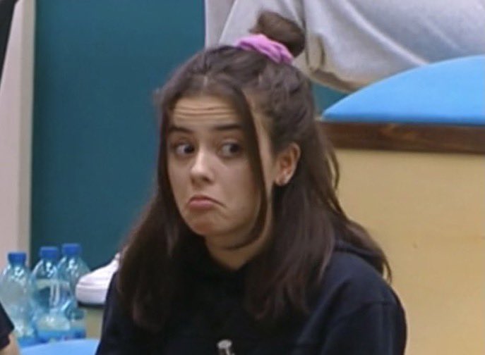 luigisglow's tweet photo. fatemi stare zitta per Aisha che giudica Nunzio come se avesse commesso un omicidio quando poi vai a vedere lei è quella con più infrazioni😨😨
#amici21 https://t.co/YP8JvrRLR8