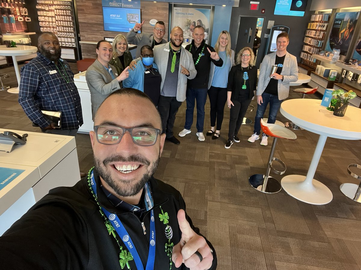 We had a wonderful visit with @BrianWest_OHPA today! So thankful for our wonderful culture here at AT&amp;T and we have @oliveiramikeO and <a href="/Jimmy_Booth1/">Jimmy Booth</a> to thank for that! I’m excited to be back in management with <a href="/TrayeValentine/">Traye Valentine</a>, summit here we come! <a href="/ATT/">AT&T</a> <a href="/OHPAunstOHPAble/">#unstOHPAble</a>