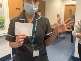 DudleyDSPP's tweet photo. Staff from the Safeguarding and Complex Vulnerabilities Team pledge to give #HelpingHAnds by #BelievingVictims, #Listen and #UseMyVoice

#CEADay22 https://t.co/r80FQNrLLx