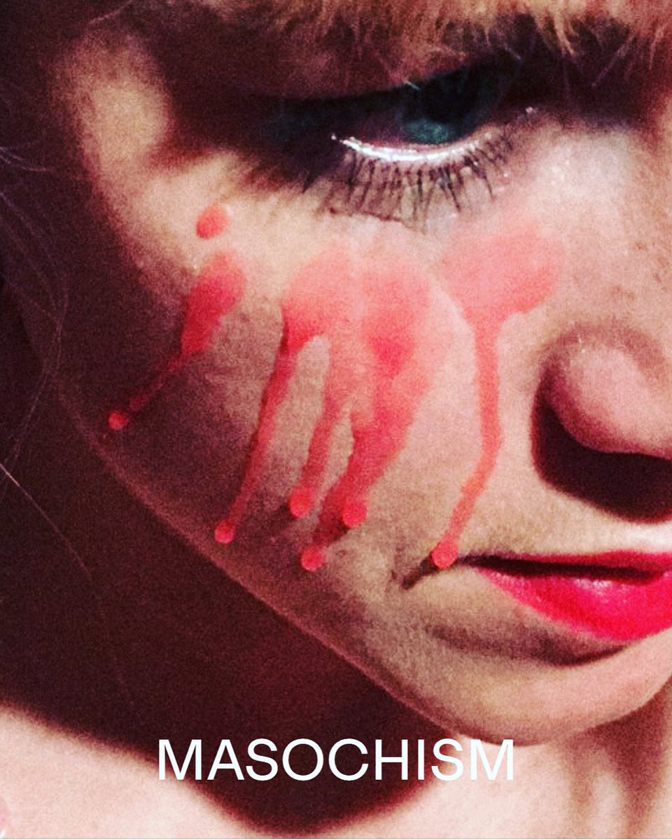 MiekeMarple's tweet photo. So honored to have 2 essays published back to back! First is a very personal essay “Masochism” published w #PlatformArt and the other is an intro to 14 artists talking about reading on @lithub❤️🔥❤️🔥❤️🔥
https://t.co/2vgIFqhqhH
https://t.co/xuVgY82flA https://t.co/TOZDC8pgn6