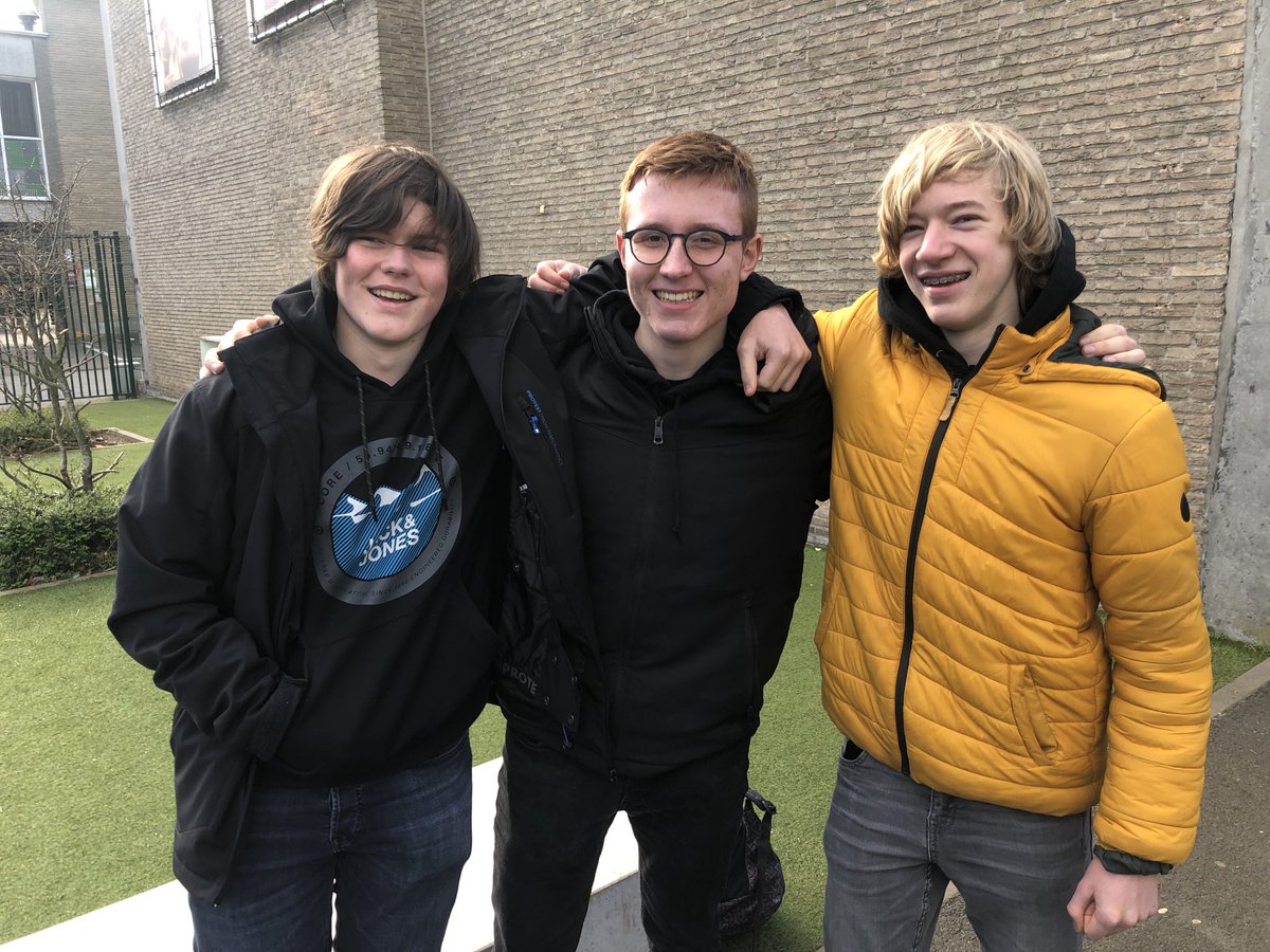 Op naar de 2e ronde van de Belgische Informatica Olympiade!
Dikke proficiat aan Roel Dereere, Kiefer Moyaert en Sil Vandendriessche uit het 4e jaar #TechnologischeWetenschappen / #IndustriëleWetenschappen 👍

#beIO 
#informatica 
#STEM #STEMeducation 
#GeefjouwtalenteenSTEM