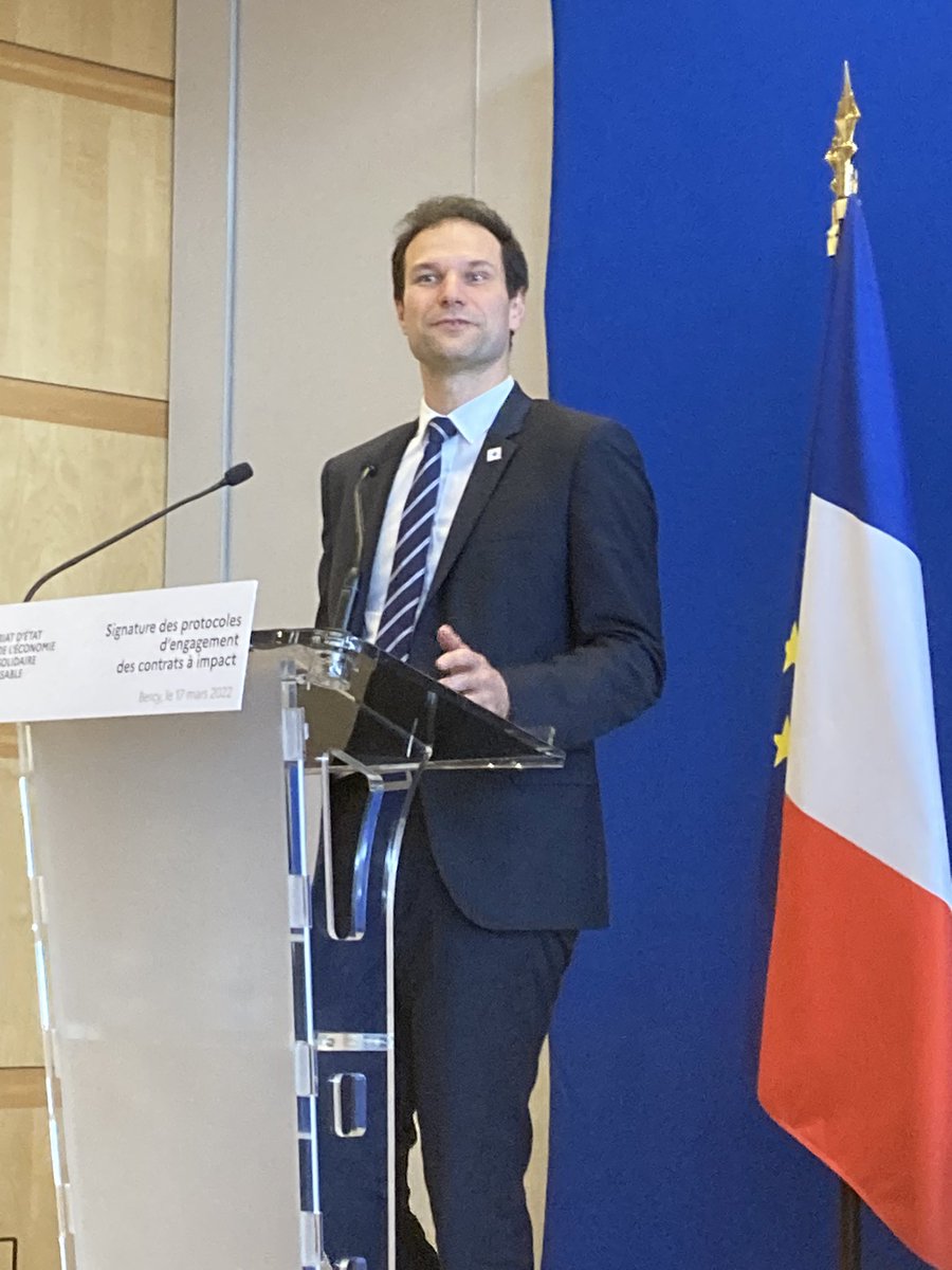 Beaucoup d’émotion pour la signature de 2 nouveaux #ContratsàImpact pour 10M💶! @EnvAutonomie, 1er #CI environnemental et <a href="/CL_Autres/">Comme les Autres</a>, 1er #CI sur le #handicap que nous accompagnons en structuration et investissement  avec <a href="/oliviagregoire/">Olivia Gregoire</a> <a href="/NoamLeandri/">Noam Leandri</a> <a href="/ThibautGuilluy/">Thibaut Guilluy</a>