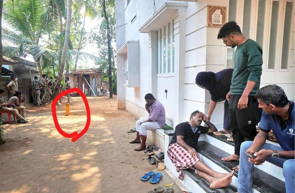 mujeebvalappil's tweet photo. ഒരായുഷ്കാലം  മുഴുവൻ പണിയെടുത്ത്‌ ഉണ്ടാക്കിയ വീട് പോവുന്നവന്റെ വിഷമം. മേലനങ്ങാത്ത ലാവ്ലിൻ മുതലാളിക്കോ , കോടികളുടെ ബിസ്സിനെസ്സ് കെട്ടിപ്പടുത്ത സിപിഎം നേതാക്കൾക്കോ അറിയണമെന്നില്ല.. 😥 https://t.co/ko9CeWmMcy